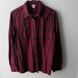 Duluth Trading Co Burgundy Plaid Button Down Shirt